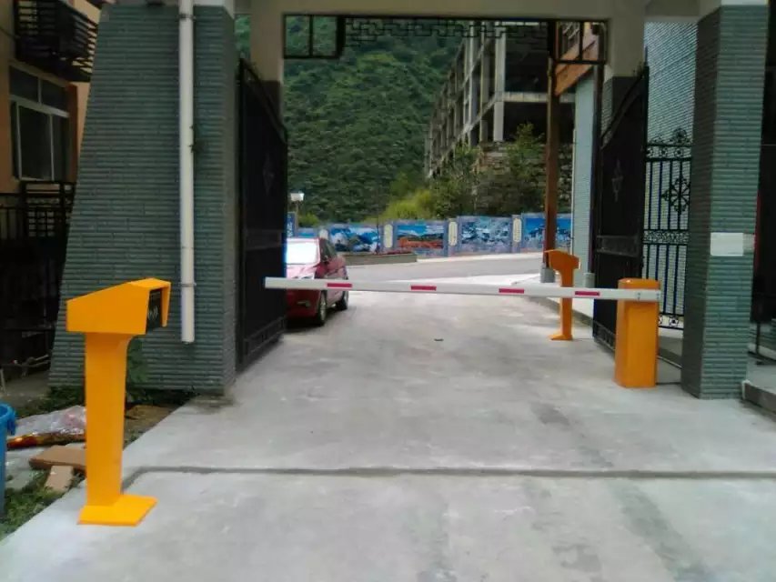 双鸭山宝山区双鸭山宝山区四川巴中市道闸